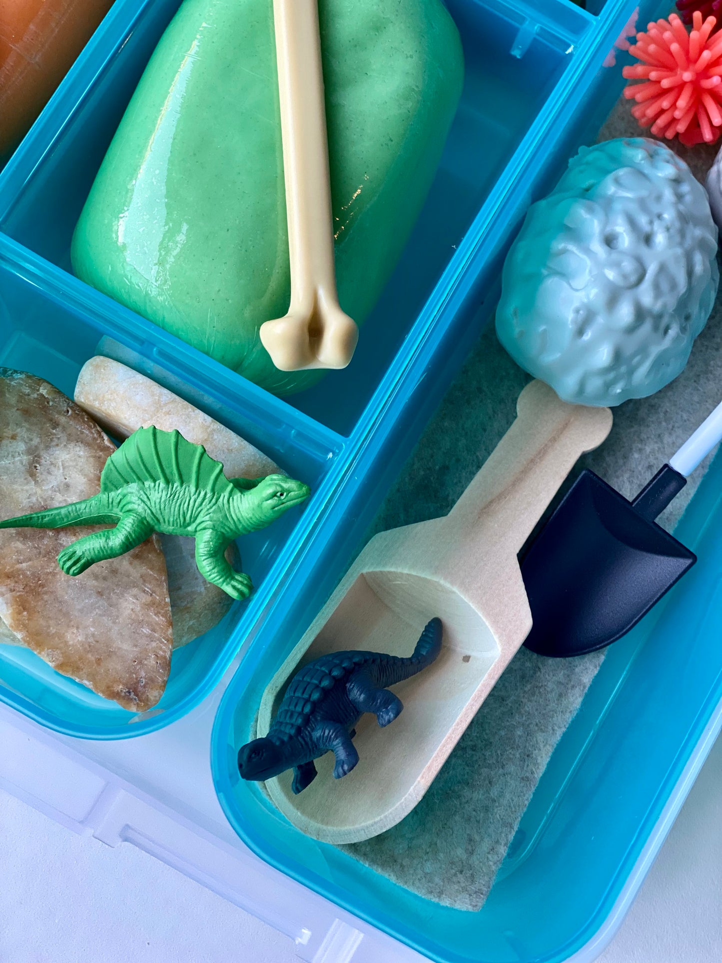 Dinosaur Bin